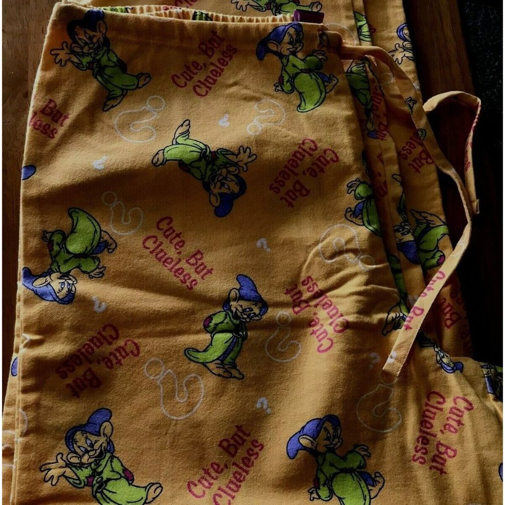Disney Dwarf Dopey CUTE BUT CLUELESS Nursing pant